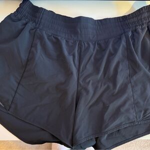 Lululemon Hotty Hot 4” Lined Shorts